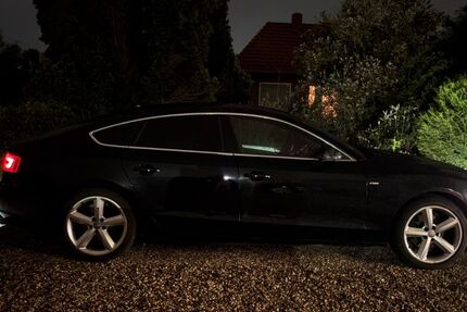 Audi A5 159.000 km 9.499 &euro; Wesel 46485
