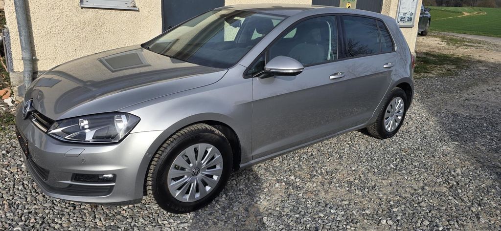 VW Golf 143.000 km 8.999 &euro; Dornstadt 89160