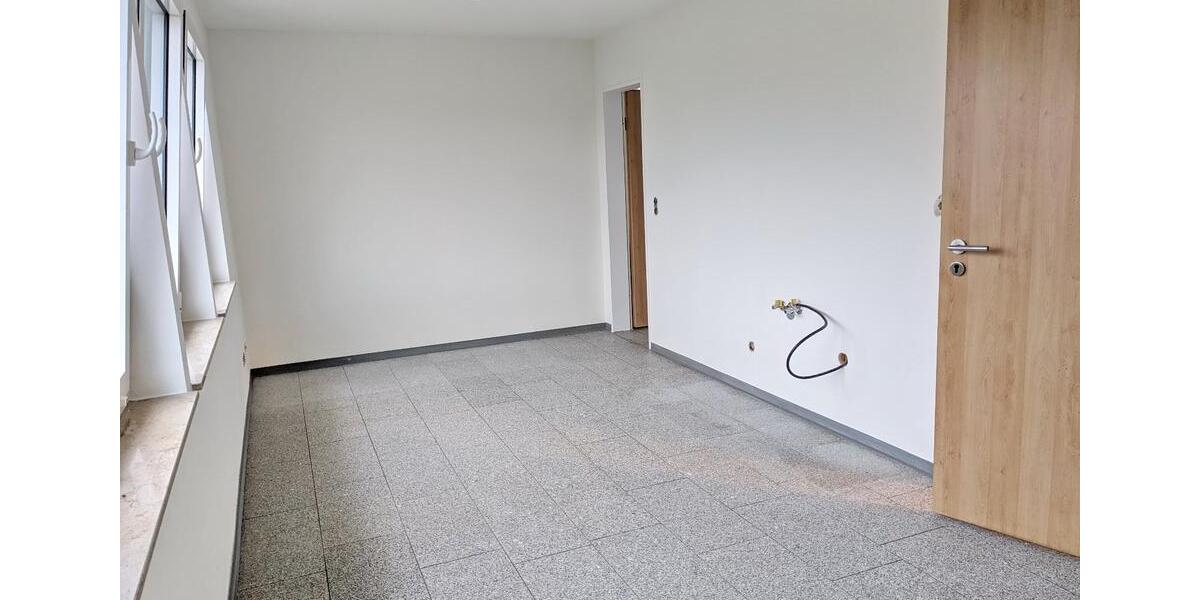 Grosse 2 Zi.- Wohnung 80qm mit Parkblick im Gutspark Tessin 2 zimmer