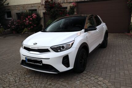 Kia Stonic 72.400 km 10.900 &euro; Floß 92685