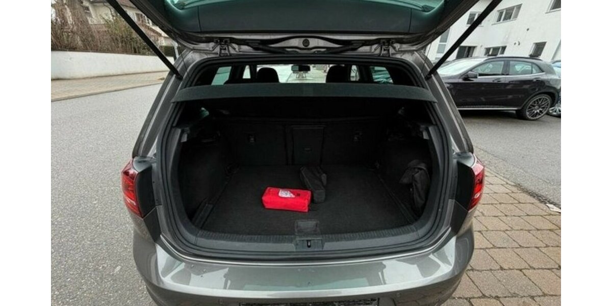VW Golf VII Lim. GTI BMT Kamera ABT 300 PS 198.000 km 12.990 &euro; Neckarsulm 74172