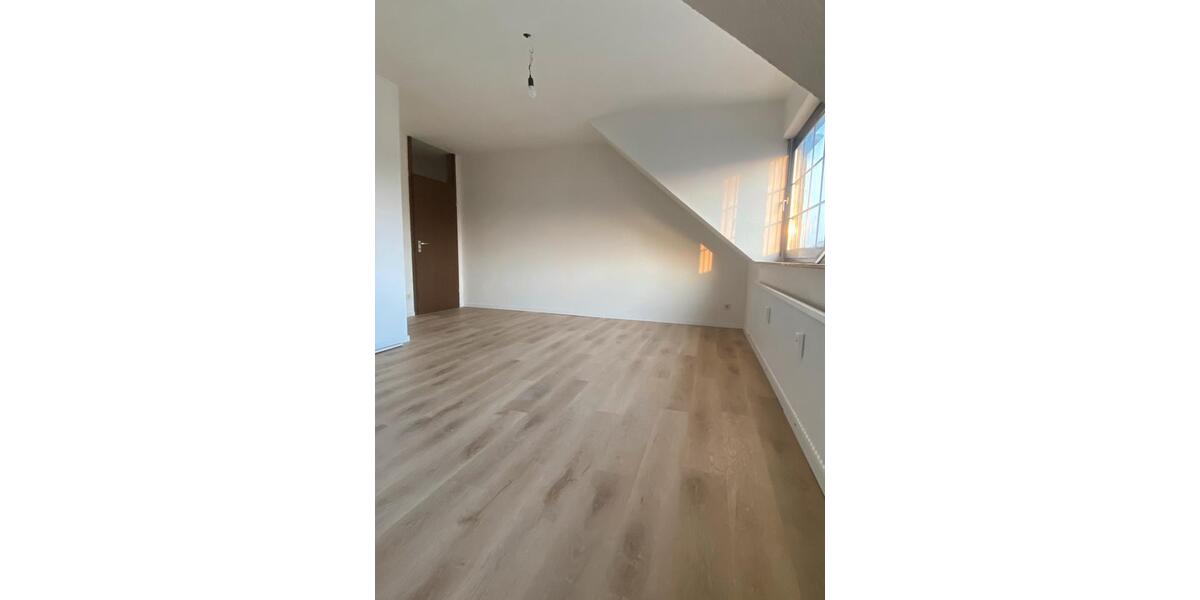 Etagenwohnung Eppelborn - 2 Zimmer, 45 m&sup2;, 450&euro; | Angebot:25539819