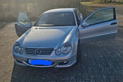 Mercedes-Benz C 180 181.000 km 2.750 &euro; Warburg 34414