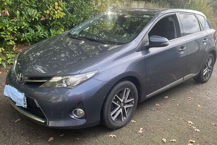 Toyota Auris 128.975 km 8.750 € Ratingen 40883