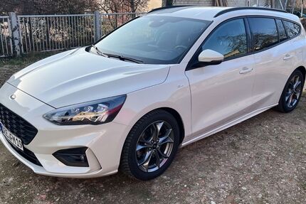 Ford Focus 65.200 km 17.099 &euro; Seelow 15306