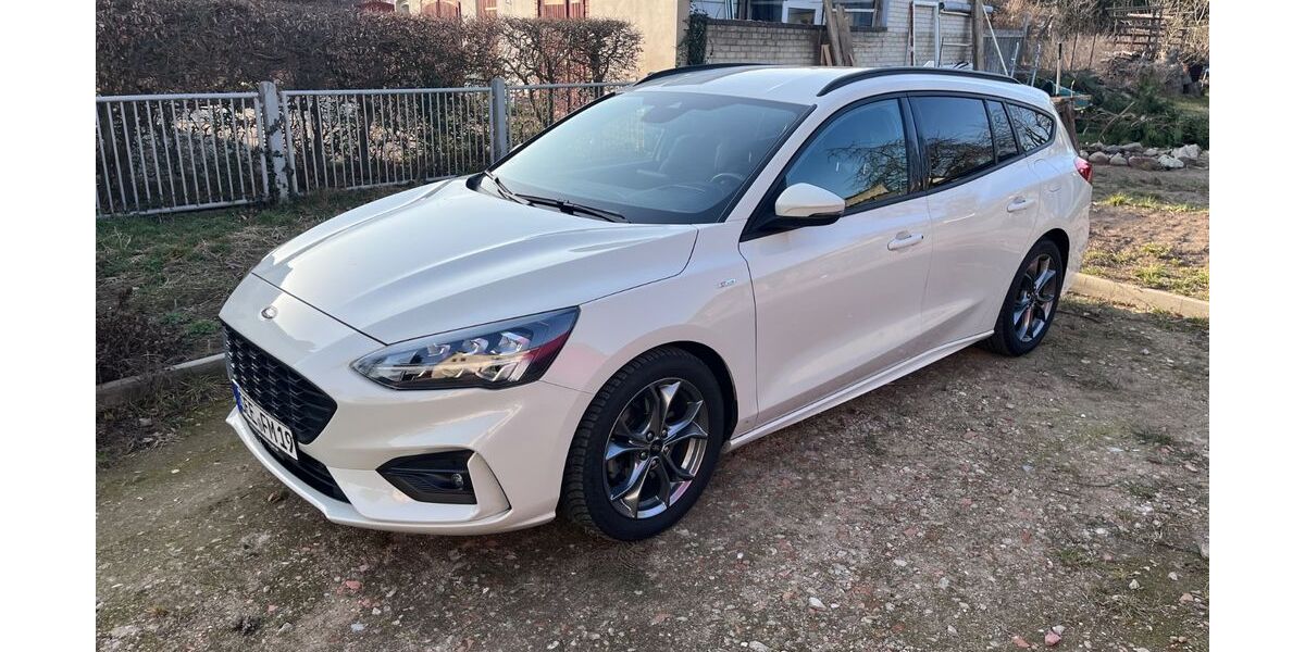 Ford Focus 65.200 km 17.099 &euro; Seelow 15306