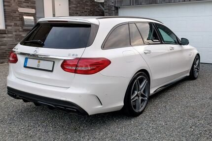 Mercedes-Benz C 63 AMG 48.600 km 42.999 &euro; Felde 24242