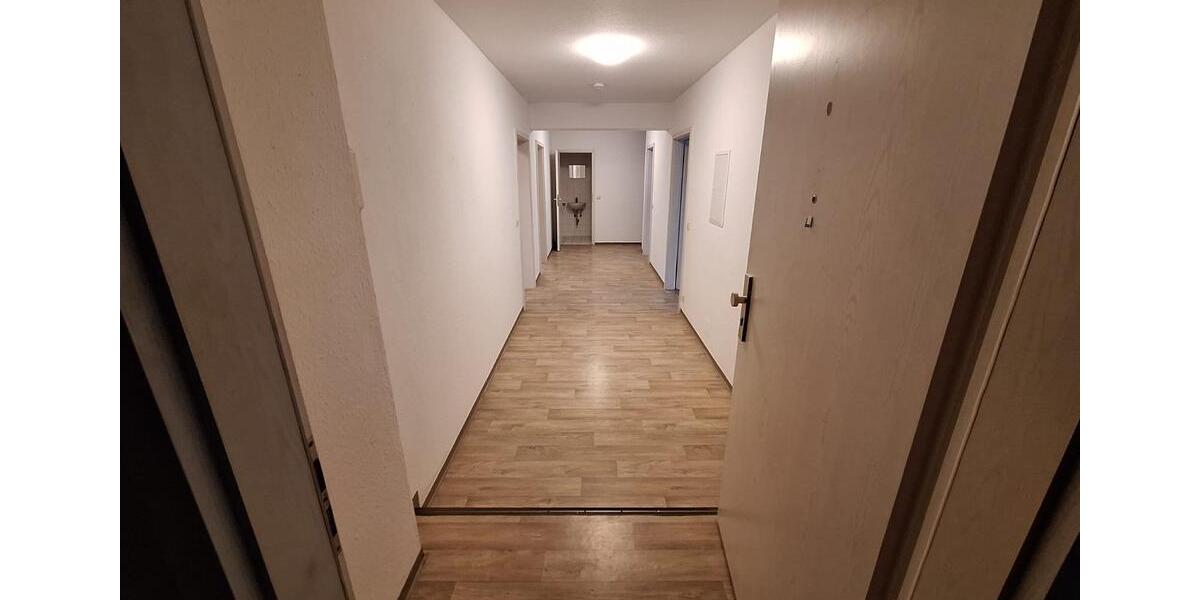 Etagenwohnung Kahla - 3 Zimmer, 72 m&sup2;, 500&euro; | Angebot:24979858