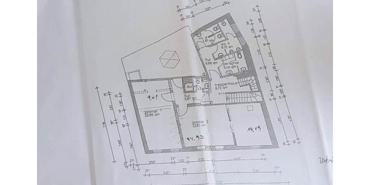 Einfamilienhaus Zeitz - 8 Zimmer, 450 m&sup2;, 500.000&euro; | Angebot:25901092