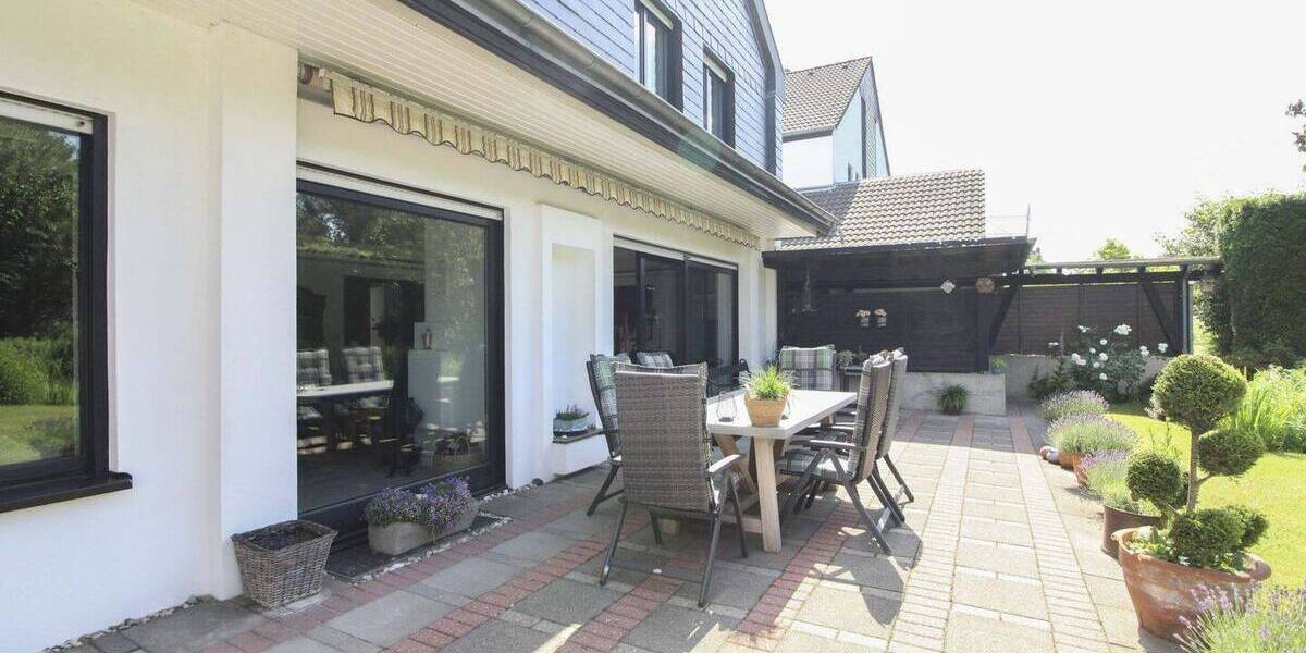 Einfamilienhaus Haan - 7 Zimmer, 889.000&euro; | Angebot:26834353