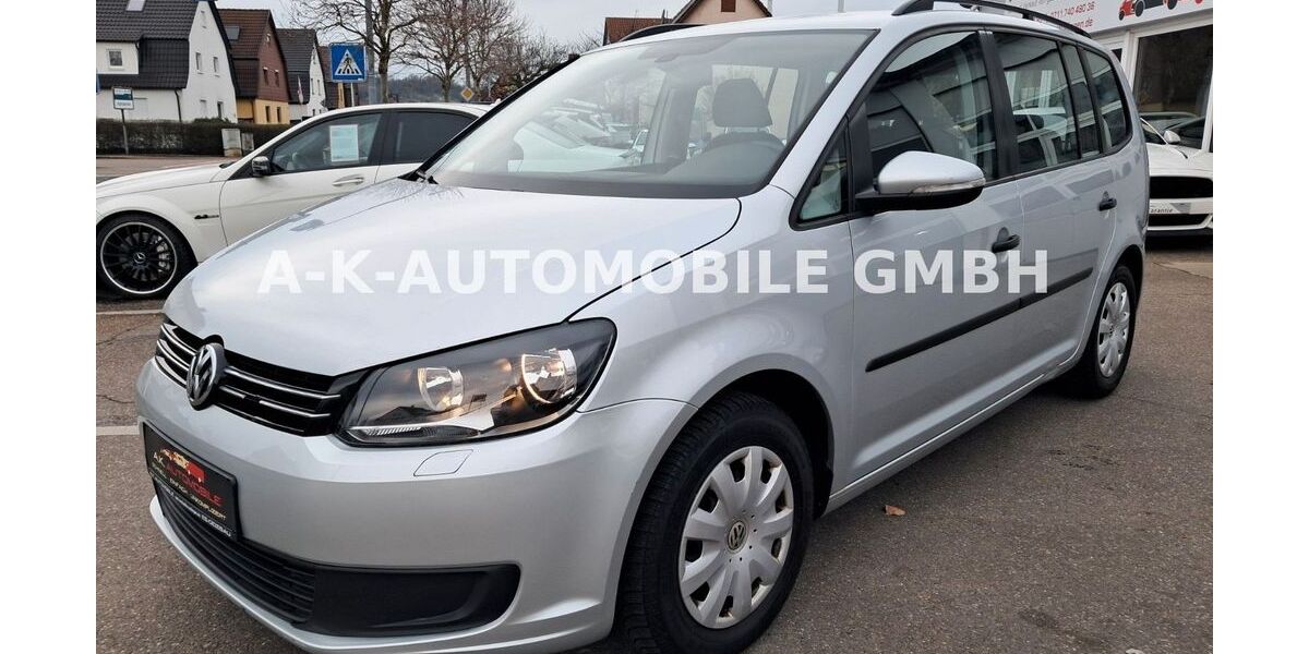 VW Touran 195.640 km 4.499 &euro; Deizisau 73779