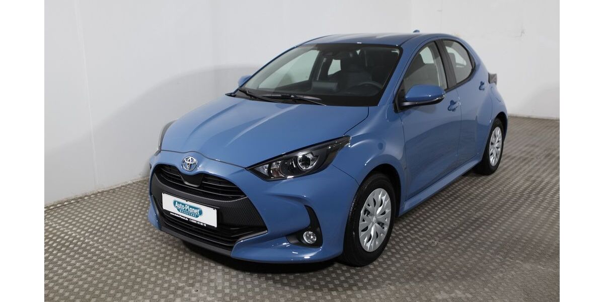 Toyota Yaris 29.602 km 13.490 &euro; Gera 07554