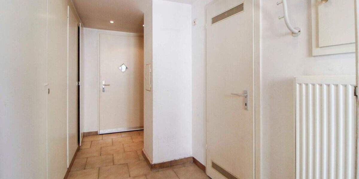 Doppelhaushälfte Stuttgart Weilimdorf - 7 Zimmer, 170 m&sup2;, 520.000&euro; | Angebot:24825230