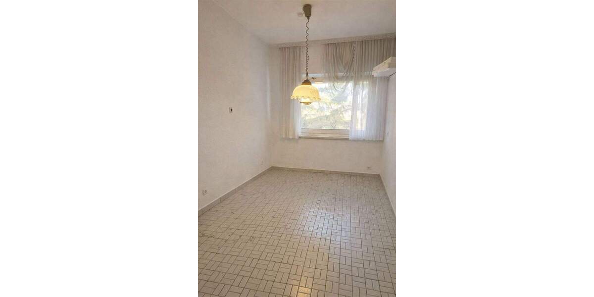 Mehrfamilienhaus, Wohnhaus Velbert Mitte - 6 Zimmer, 160 m&sup2;, 395.000&euro; | Angebot:24670375