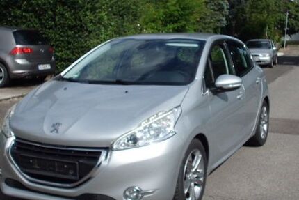 Peugeot 208 75.500 km 6.999 € Saarlouis 66740