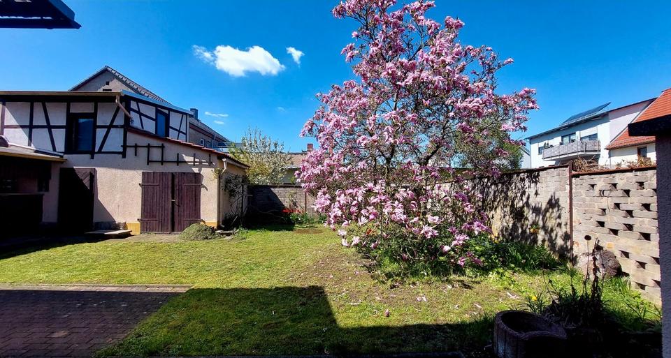 Mehrfamilienhaus, Wohnhaus Saalfeld (Saale) - 6 Zimmer, 136 m&sup2;, 259.000&euro; | Angebot:24369733