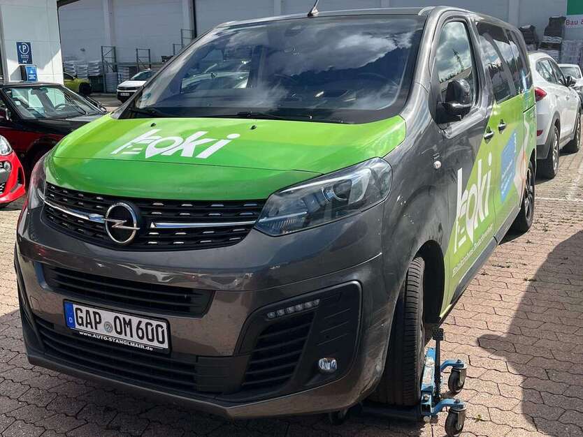 Opel Vivaro 201.300 km 21.000 € Murnau 82418