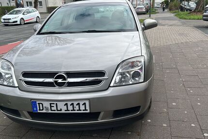 Opel Vectra 99.000 km 2.300 &euro; Dusseldorf 40591