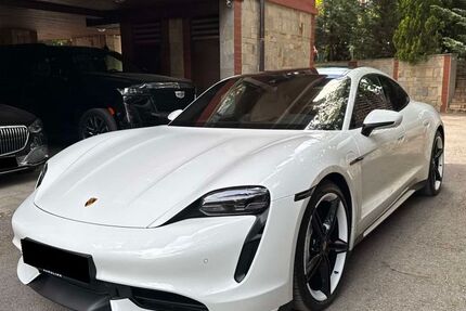 Porsche Taycan 38.000 km 97.579 &euro; Michelbach an der Bilz 74544
