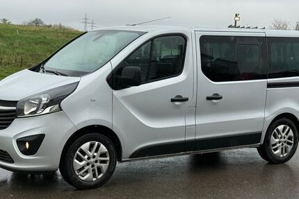 Opel Vivaro 165.000 km 8.750 &euro; Dotternhausen 72359