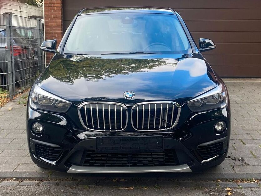 X1
