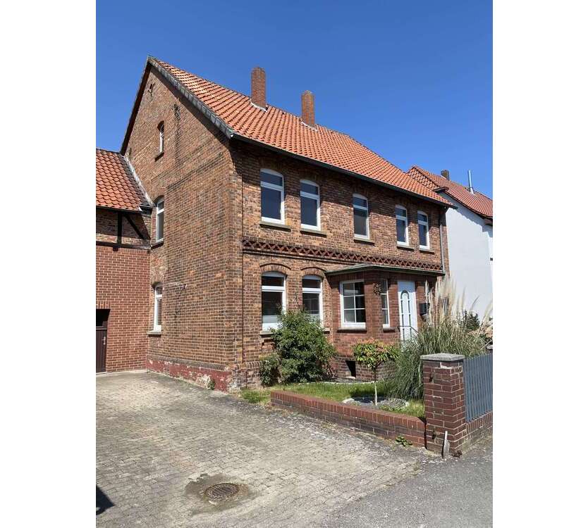 Haus zum Kaufen in Peine 380.000 € 185 m²