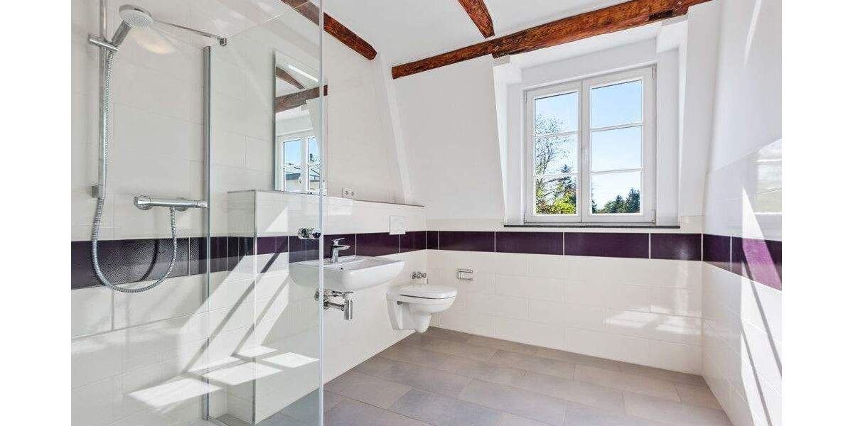 Einfamilienhaus Saarlouis - 5 Zimmer, 135 m&sup2;, 1.760&euro; | Angebot:24424035