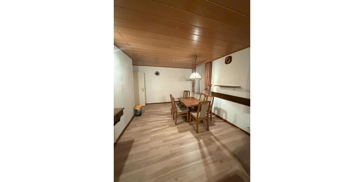 Etagenwohnung Heringen (Werra) - 4 Zimmer, 100 m&sup2;, 750&euro; | Angebot:25515618