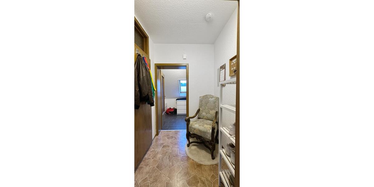 Dachgeschoßwohnung Gevelsberg - 2 Zimmer, 64 m&sup2;, 512&euro; | Angebot:25045410