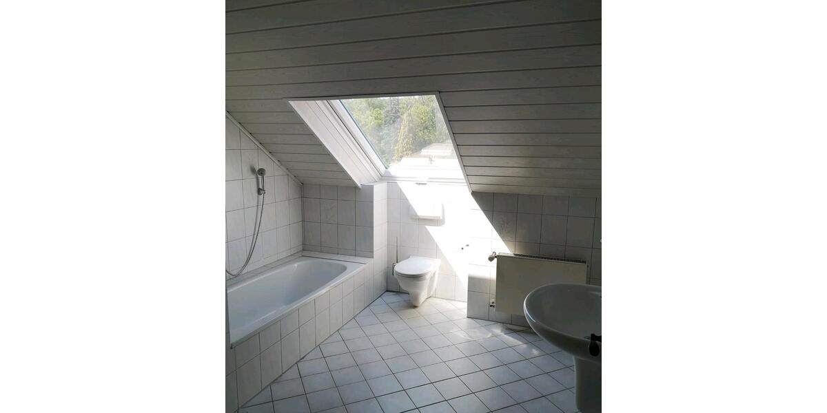 Etagenwohnung Diemelstadt - 3 Zimmer, 95 m&sup2;, 600&euro; | Angebot:26135599
