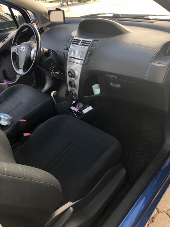 Toyota Yaris 184.000 km 2.200 € Kempten 87439