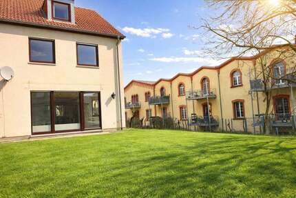 Haus Rastatt - 5 Zimmer, 140 m&sup2;, 1.390&euro; | Angebot:25314091