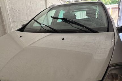 Renault Clio 107.000 km 3.250 &euro; Dresden 01328