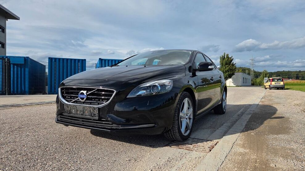 Volvo V40 164.900 km 7.900 € Burgkirchen 84508