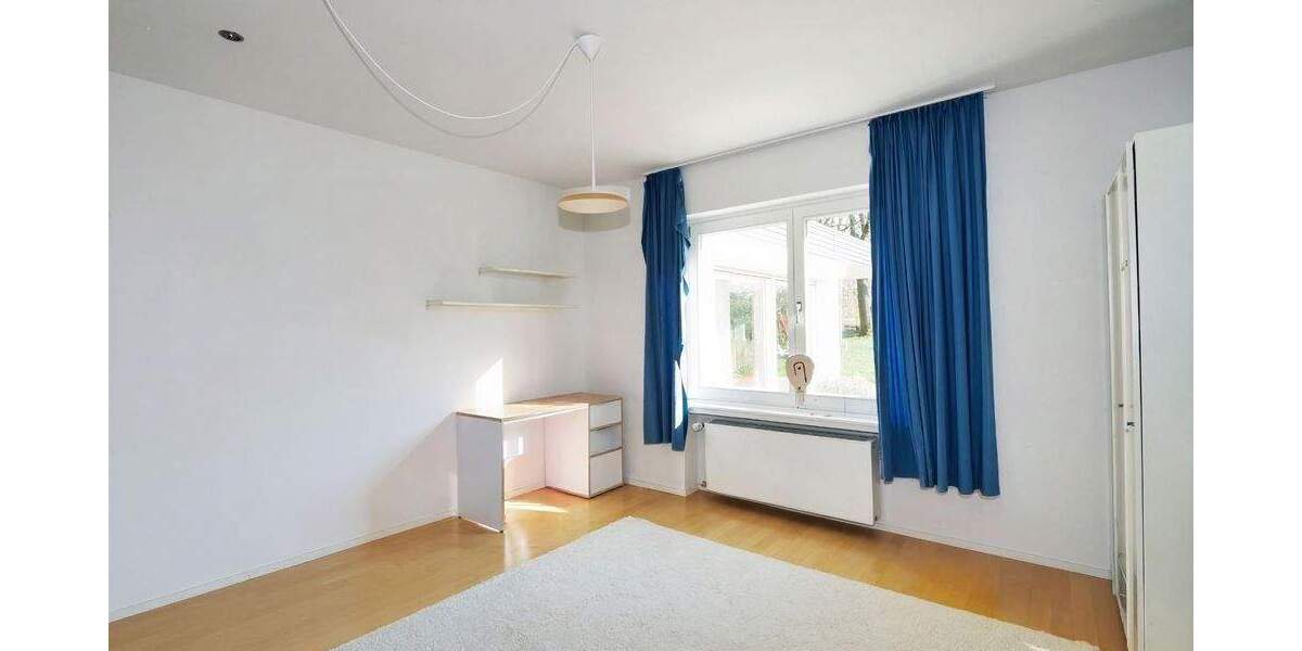 Einfamilienhaus Sankt Augustin Hangelar - 6 Zimmer, 251 m&sup2;, 2.600&euro; | Angebot:25524246