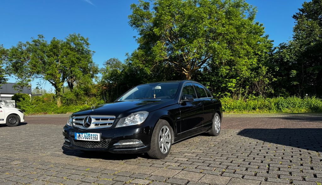 Mercedes-Benz C 250 135.500 km 9.500 &euro; Calden 34379