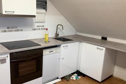 Dachgeschoss Wohnung in Wendelstein zimmer