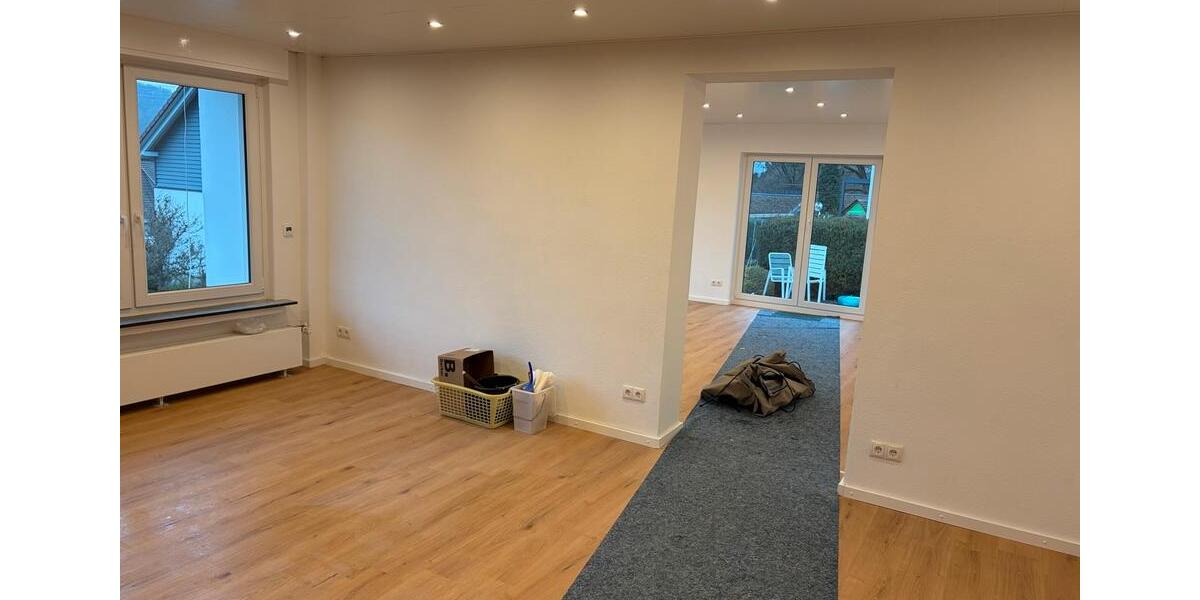 Etagenwohnung Neunkirchen - 5 Zimmer, 125 m&sup2;, 1.000&euro; | Angebot:24973727