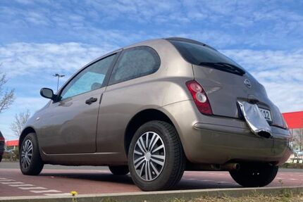 Nissan Micra 68.000 km 3.000 &euro; Freital 01705