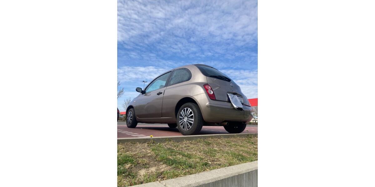 Nissan Micra 68.000 km 3.000 &euro; Freital 01705