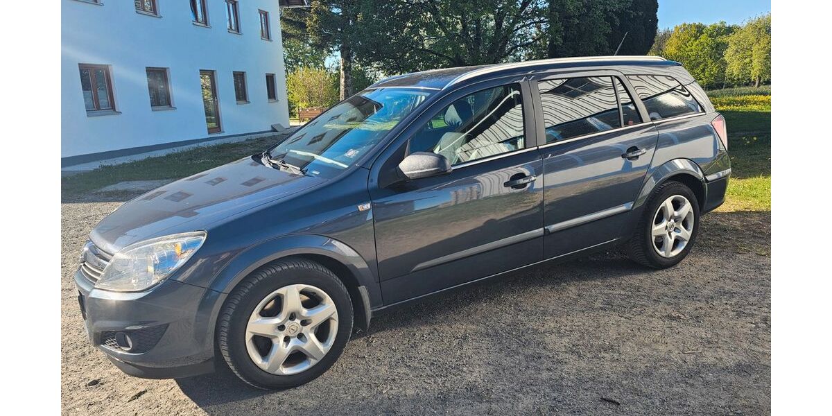Opel Astra 335.000 km 1.100 &euro; Altusried 87452