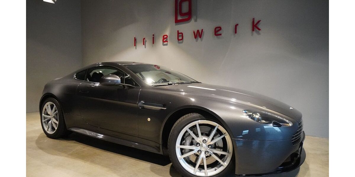 Aston Martin V8 Vantage 33.000 km 74.941 € Duisburg 47228