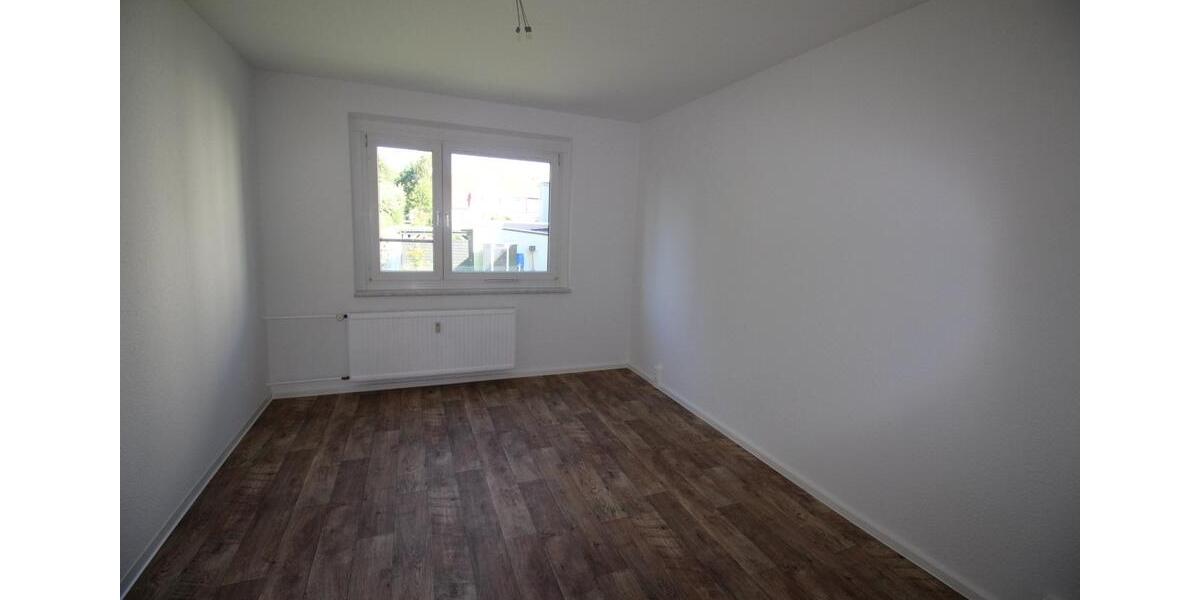 Etagenwohnung Ebersbach-Neugersdorf Neugersdorf - 3 Zimmer, 70 m&sup2;, 380&euro; | Angebot:23815593