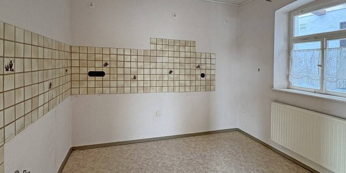 Einfamilienhaus Küps Schmölz - 7 Zimmer, 200 m&sup2;, 130.000&euro; | Angebot:25999722