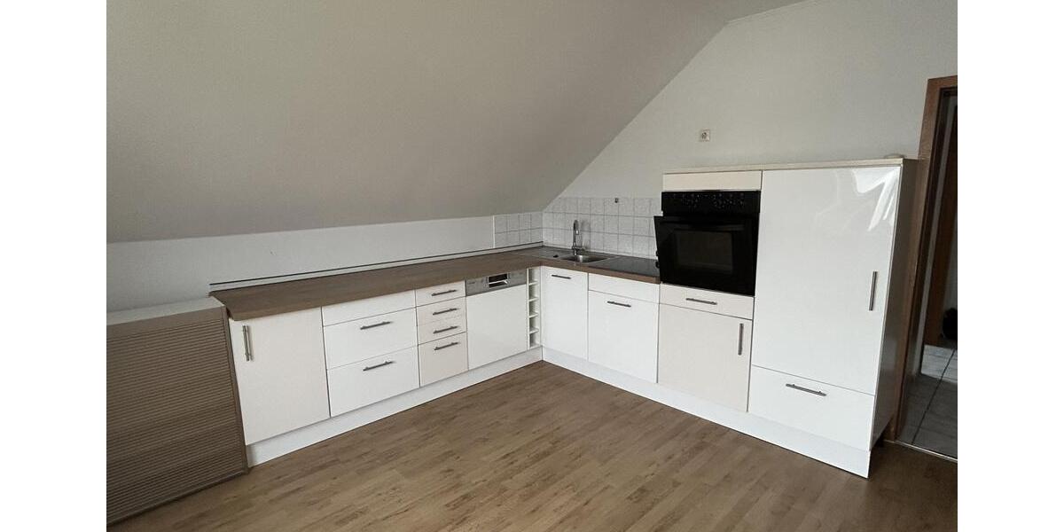Dachgeschoßwohnung Dillingen an der Donau - 3 Zimmer, 94 m&sup2;, 730&euro; | Angebot:25496261