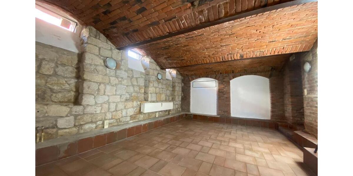 Erdgeschoßwohnung Heidenau - 6 Zimmer, 137 m&sup2;, 205.000&euro; | Angebot:27029004