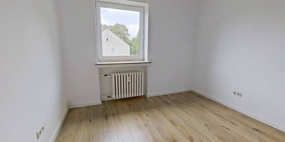 Etagenwohnung Bückeburg - 5 Zimmer, 102 m&sup2;, 950&euro; | Angebot:26902492