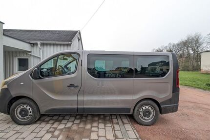 Opel Vivaro 99.999 km 13.500 &euro; Mittweida 09648