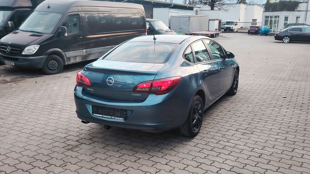 Opel Astra 220.000 km 2.850 &euro; Hallstadt 96103