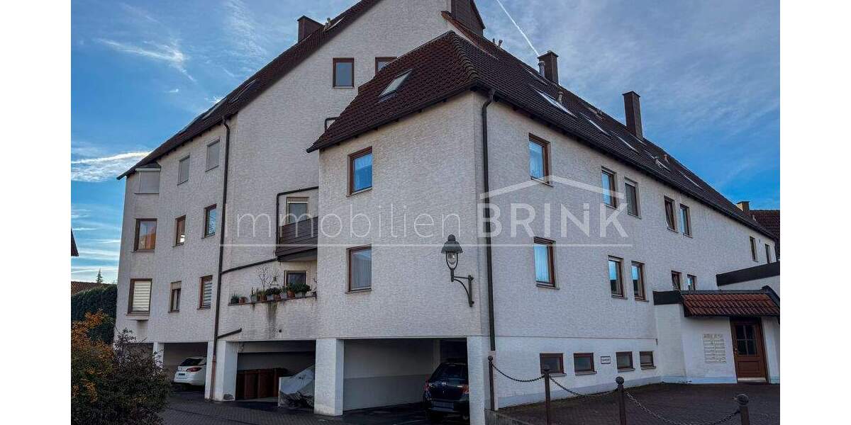 Lichtdurchflutete, große 3-Zimmer Wohnung, Balkon und überdachter Stellplatz in Langenzenn 3 zimmer